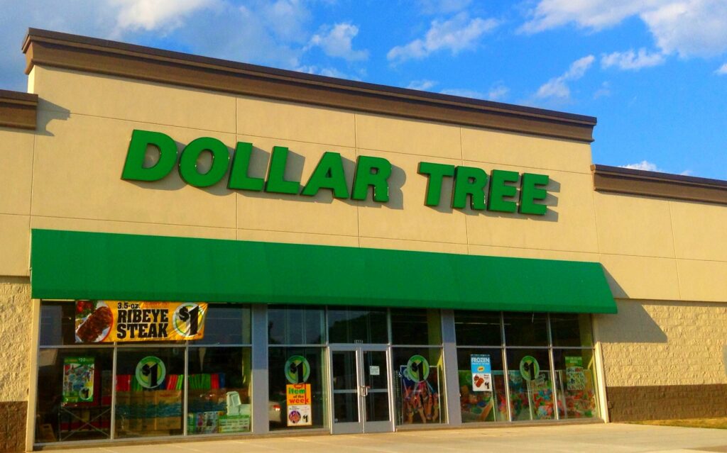 Dollar Tree Store - Photo by Mike Mozart at Flickr
